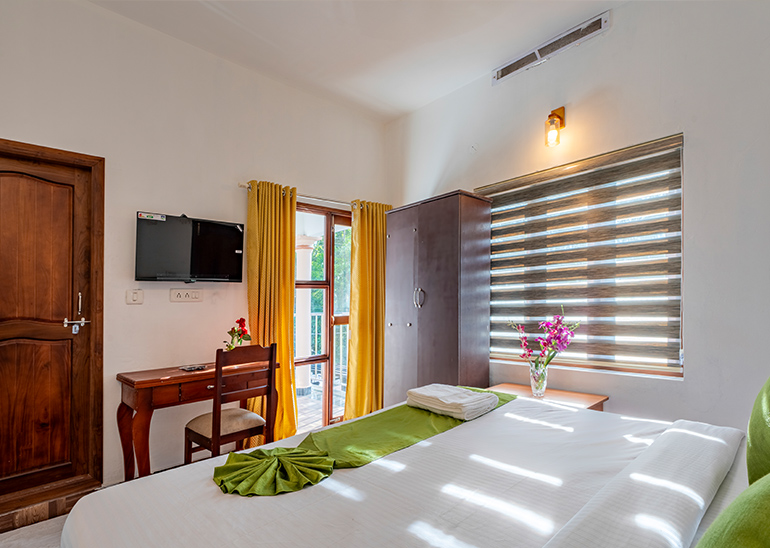 Prestige Holidays Munnar- Deluxe Room
